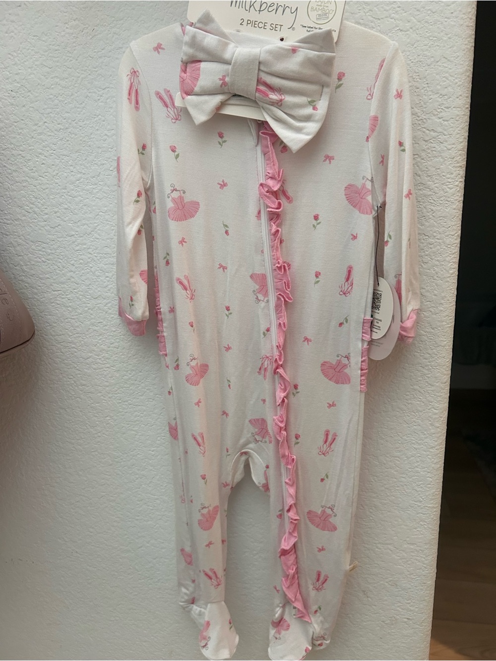 NWT Milkberry 9mo bamboo set